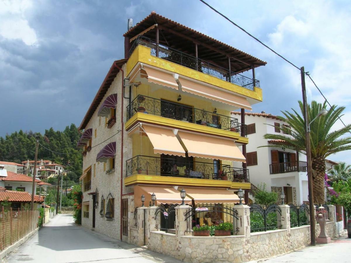 Comfortable Apartment Near The Central Beach Nea Skioni Dış mekan fotoğraf